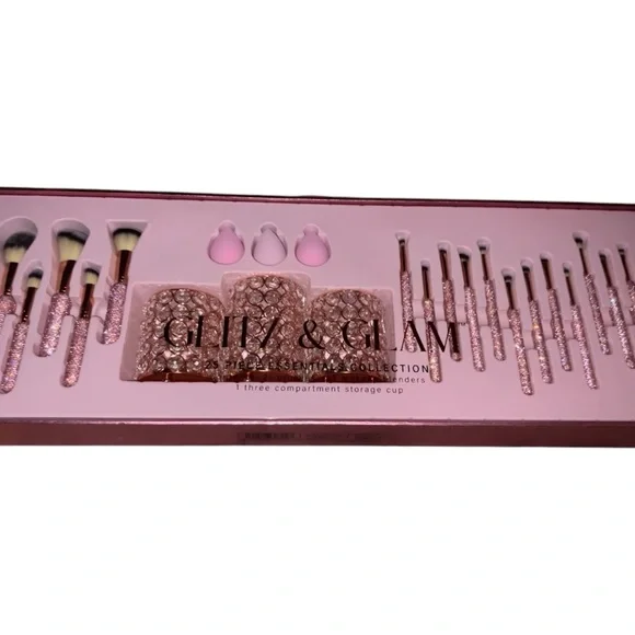 Glitz & Glam Sparkling Pink Makeup Brush Set 25 Piece - NEW - Picture 3 of 3